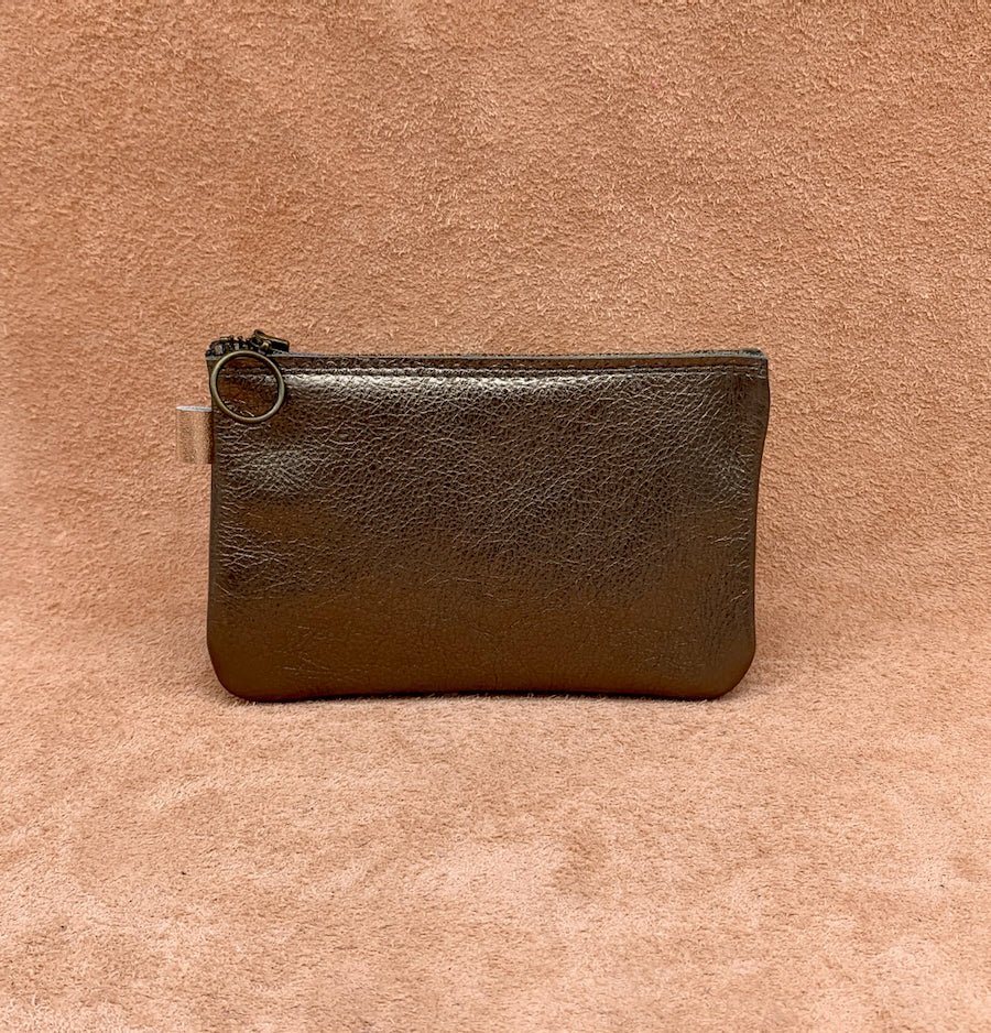 O'KEEFFE: Flat Front Purse Collection